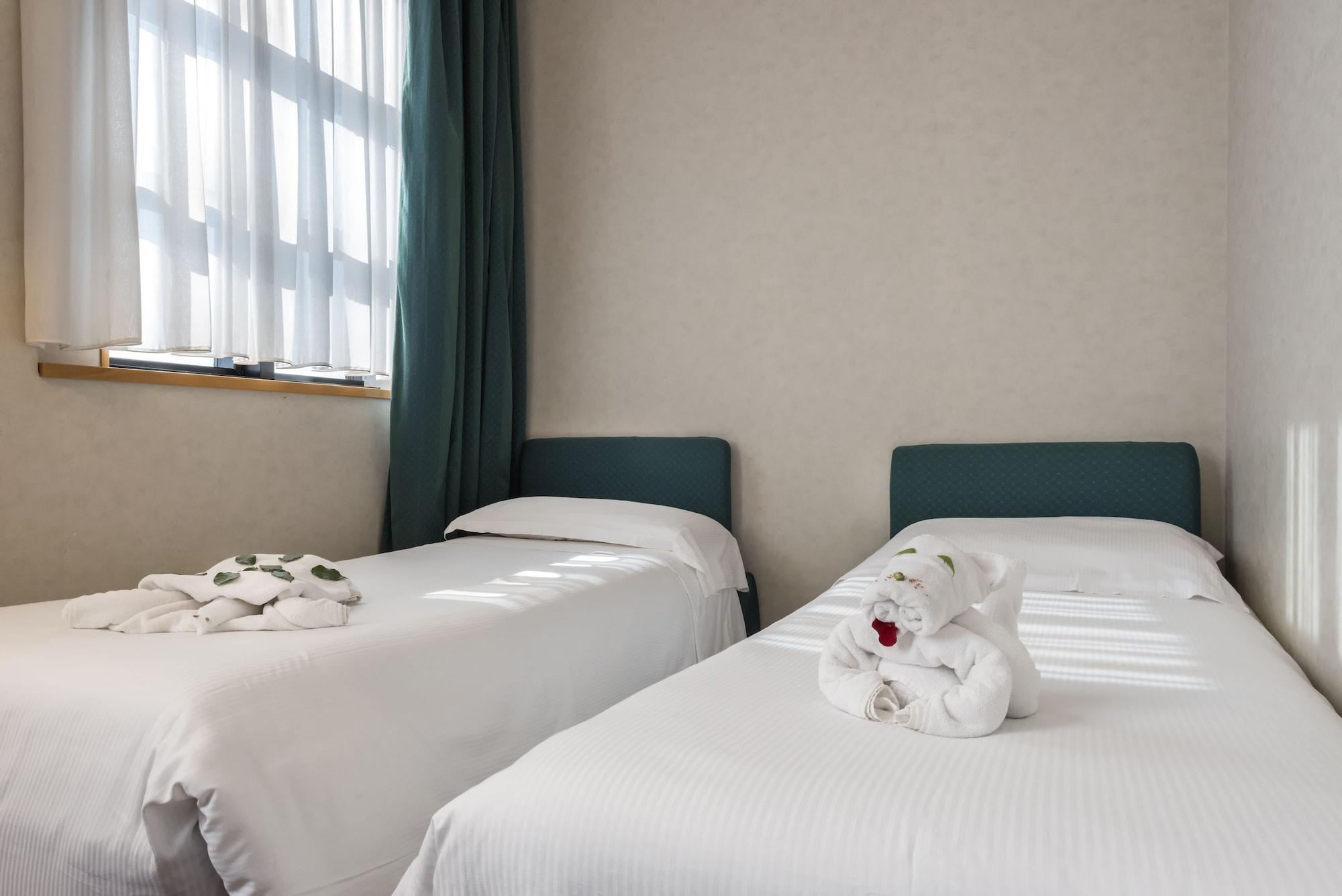 Caesar'S Hotel Cagliari Bagian luar foto