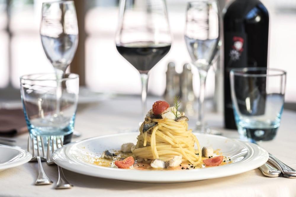 Caesar'S Hotel Cagliari Bagian luar foto