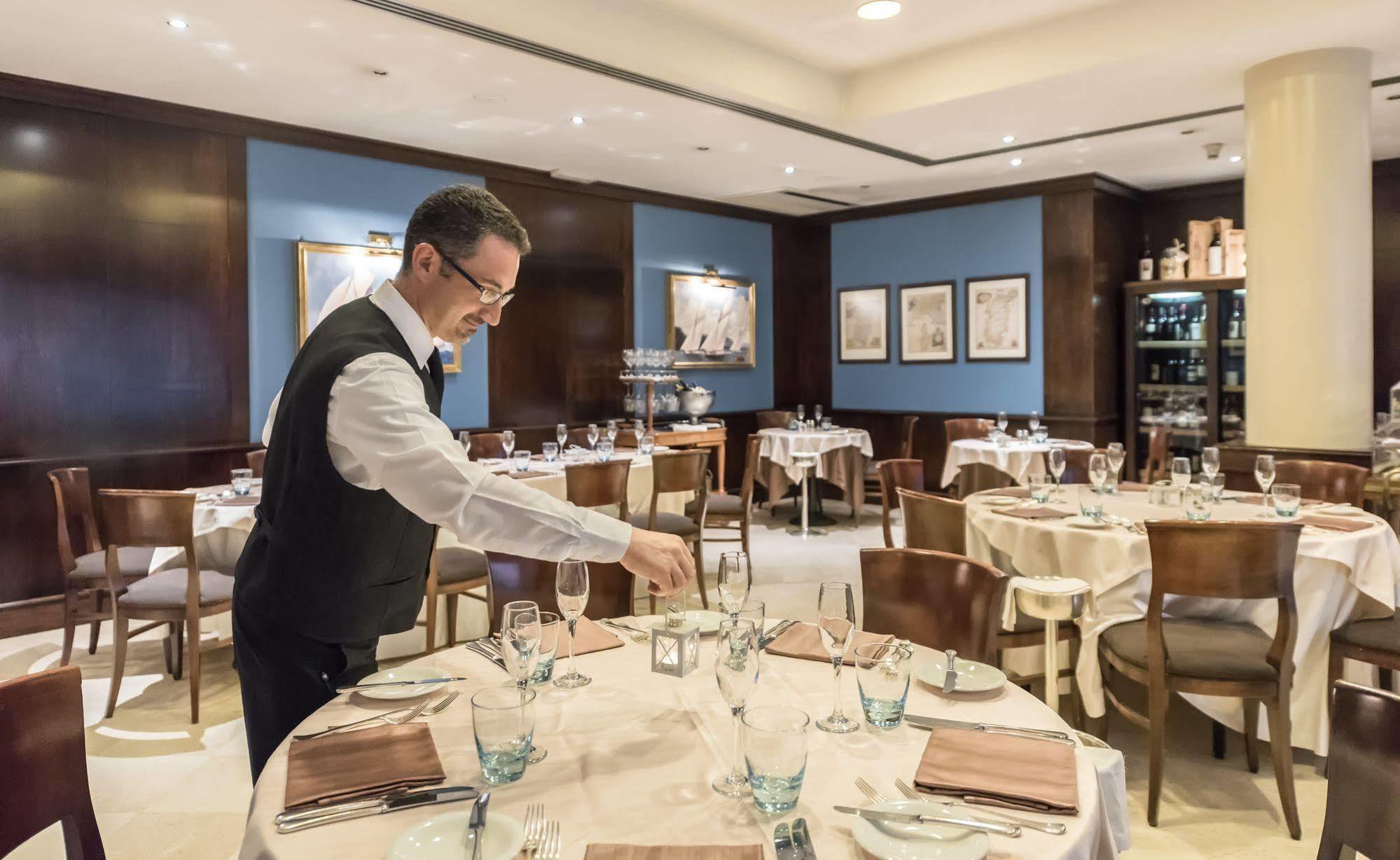 Caesar'S Hotel Cagliari Bagian luar foto